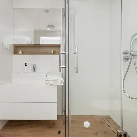 Pinea 222 Luna - Basen, Sauna, Jacuzzi W Cenie Pobytu - Easy-rent Daire *